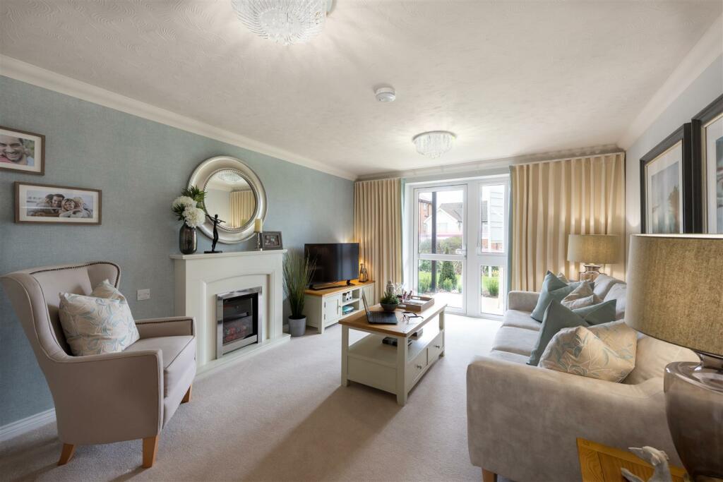 Additional property image - Edinburgh Lodge, Station Road, Orpington