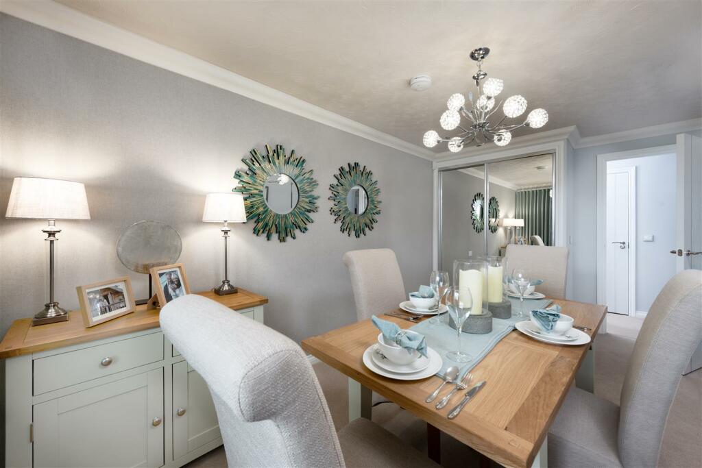 Additional property image - Edinburgh Lodge, Station Road, Orpington