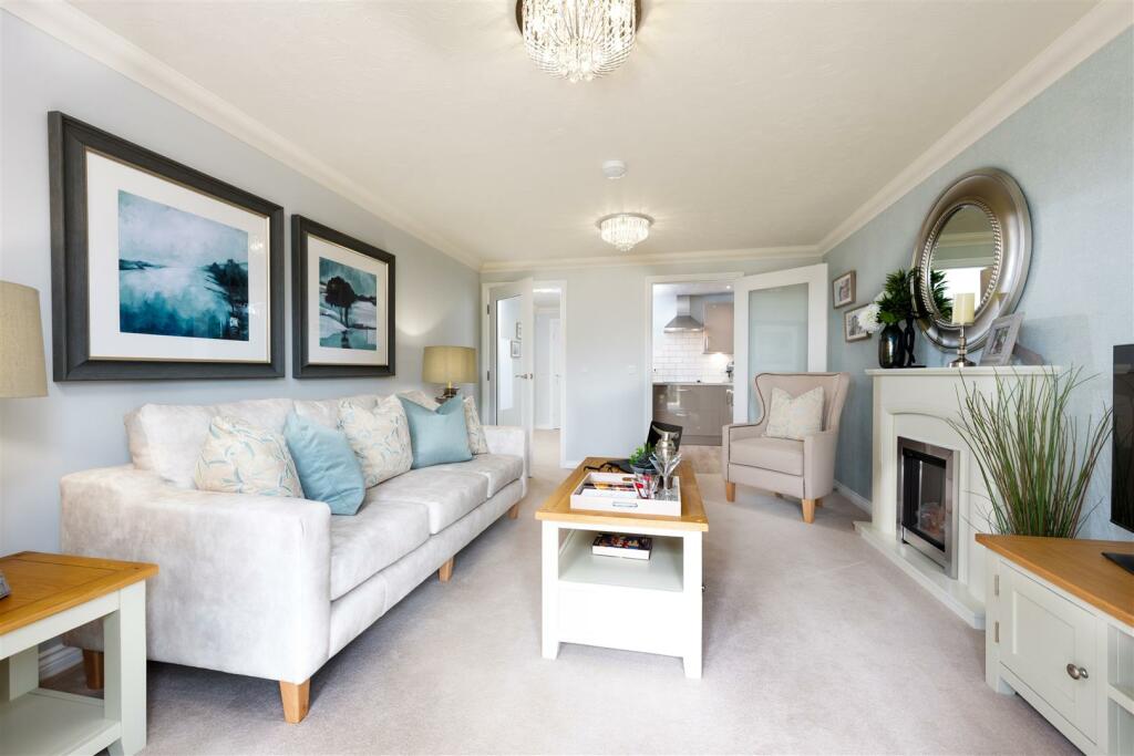 Additional property image - Edinburgh Lodge, Station Road, Orpington