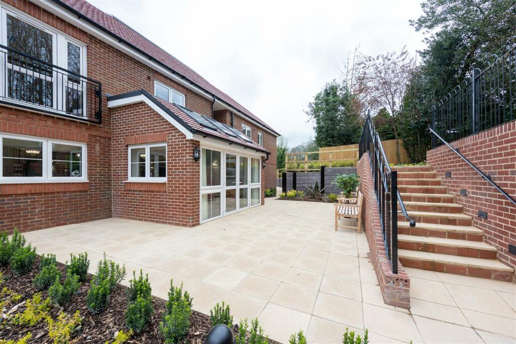 Additional property image - Edinburgh Lodge, Station Road, Orpington