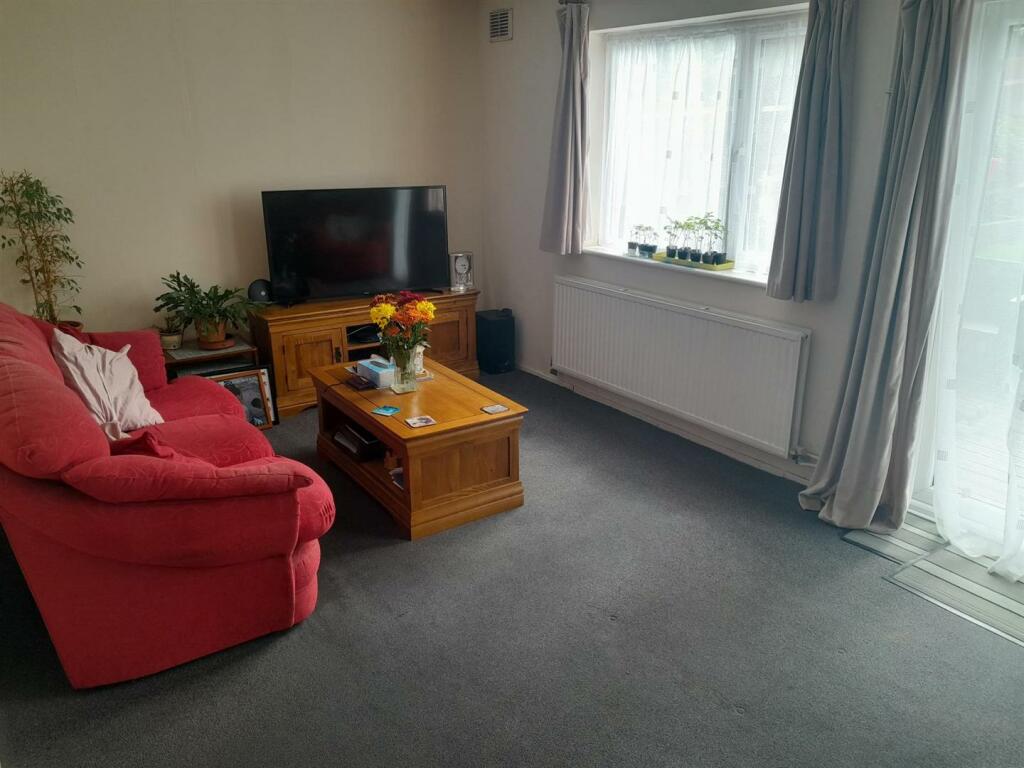 Additional property image - Lamberhurst Close, Orpington
