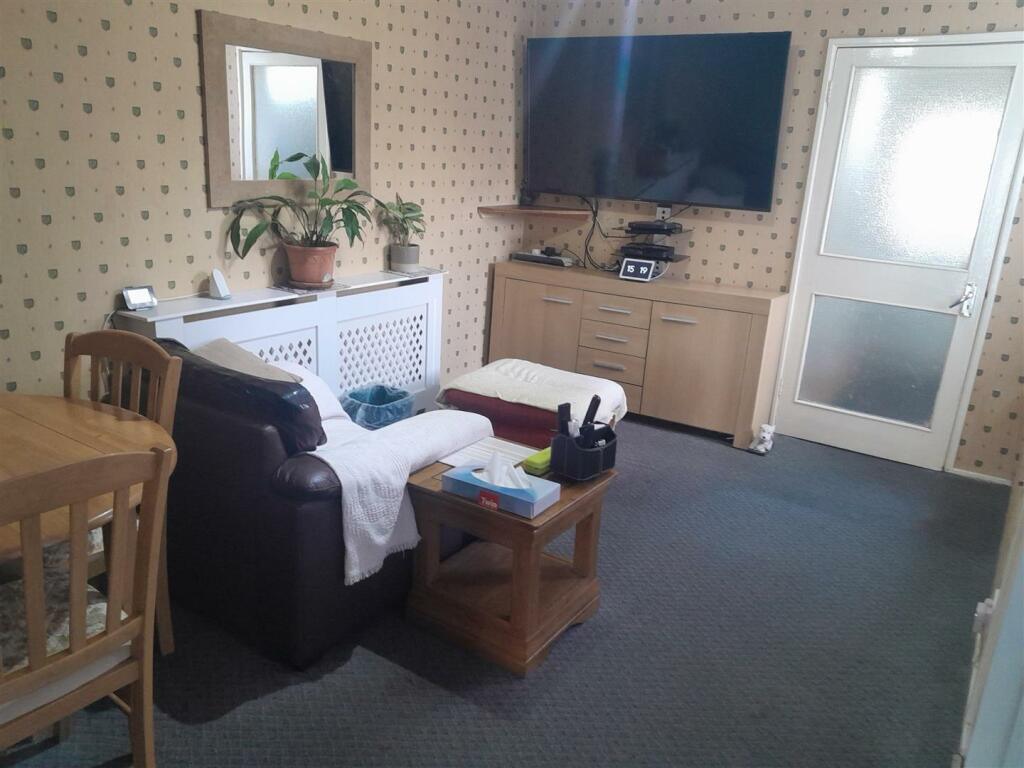 Additional property image - Lamberhurst Close, Orpington