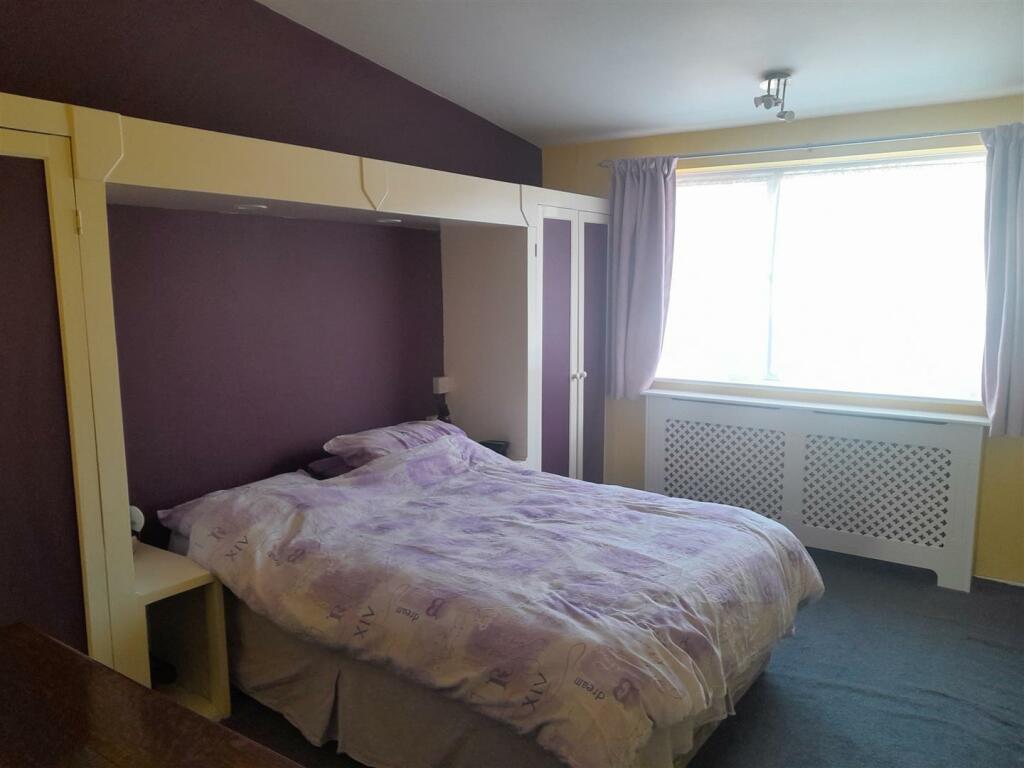 Additional property image - Lamberhurst Close, Orpington