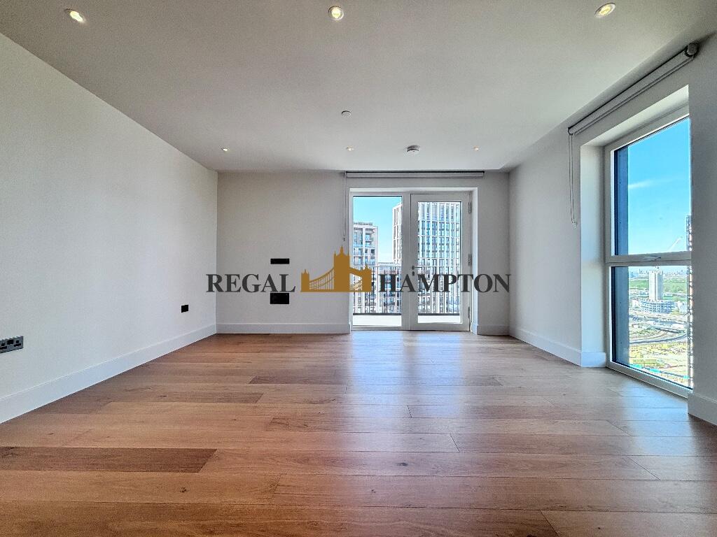 Main image of property: 104 Reflection，Cascade Way, London, W12