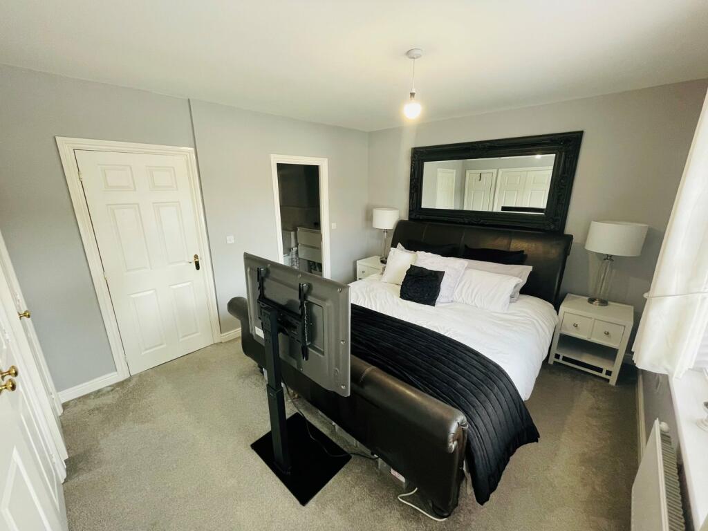 Additional property image - Pennyhill Lane, West Bromwich, B71