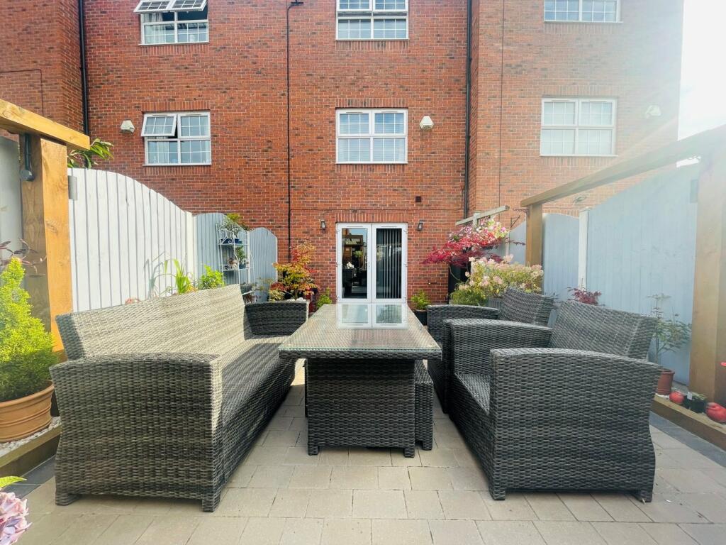 Additional property image - Pennyhill Lane, West Bromwich, B71