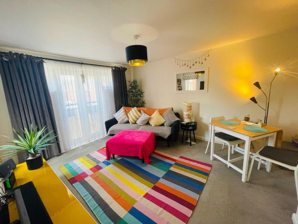 Main image of property: The Pavilions, West Bromwich, B70