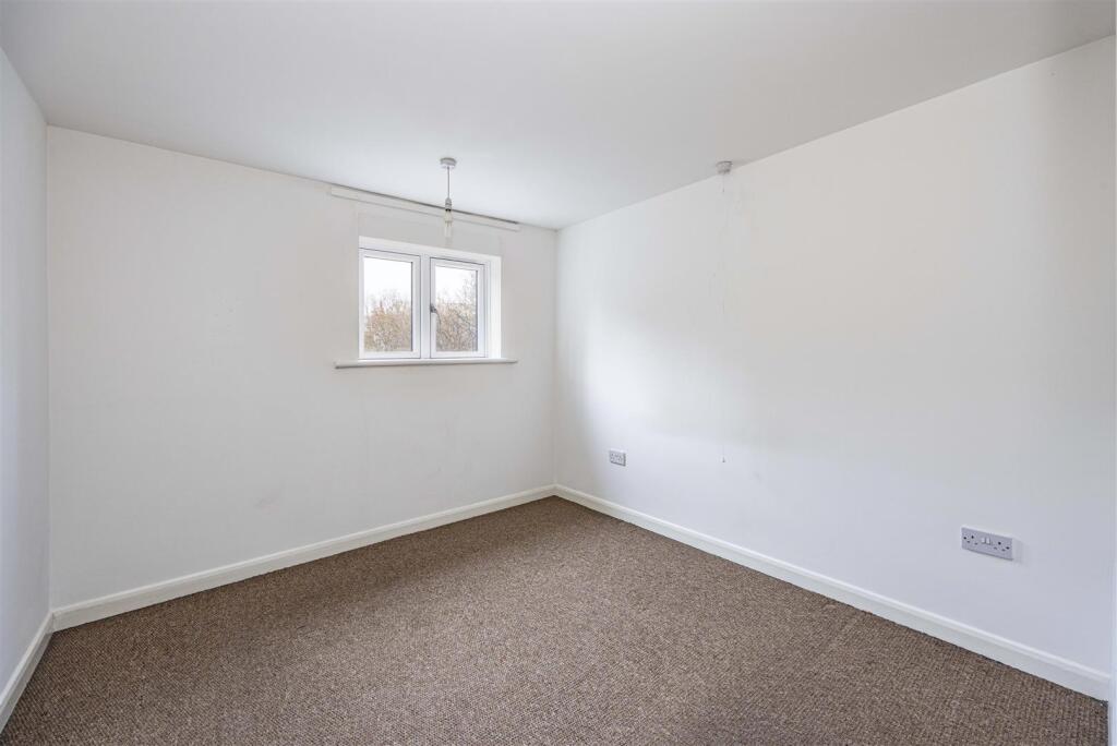 Main image of property: Chardlace Walk, Nottingham