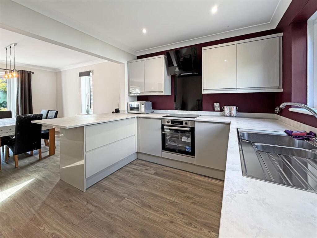 Main image of property: Reynell Road, Ogwell