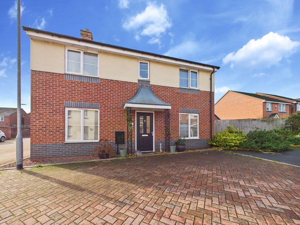 Main image of property: 11 Palisade Close, Newport