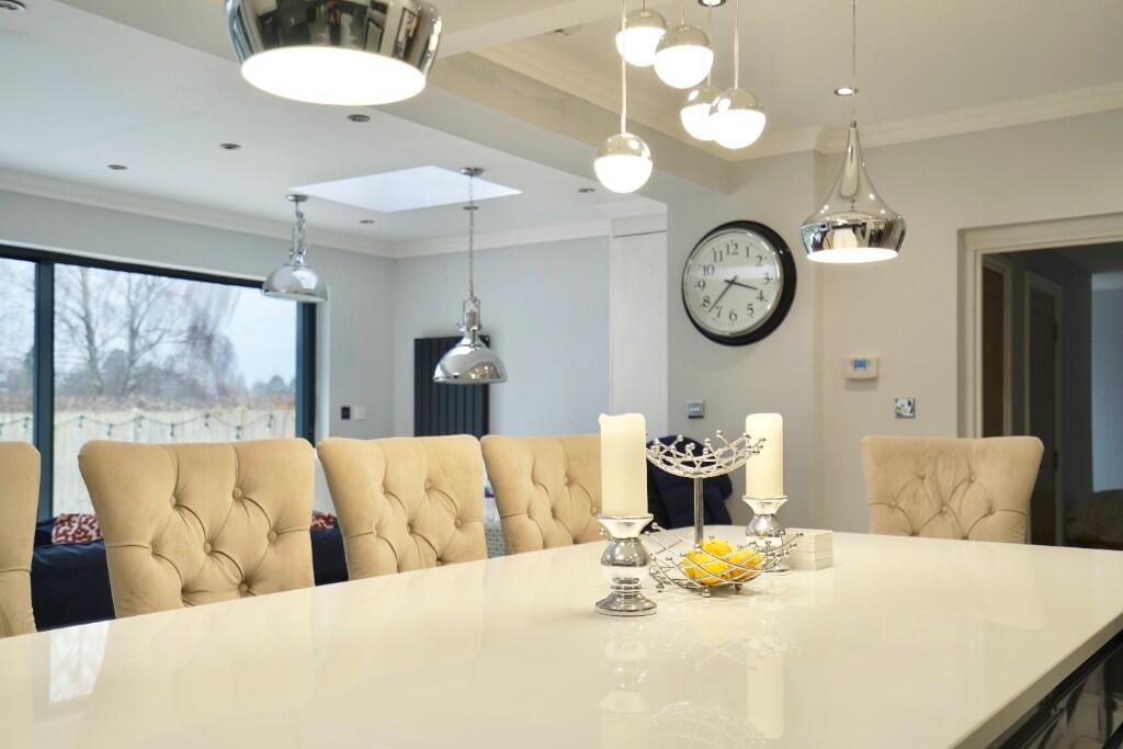 Additional property image - Napsbury Lane, St. Albans, Hertfordshire, AL1