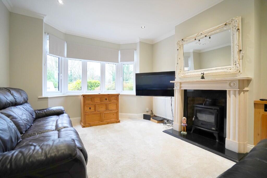 Additional property image - Napsbury Lane, St. Albans, Hertfordshire, AL1