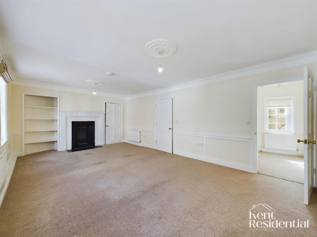 Main image of property: High Street, Rochester, ME1