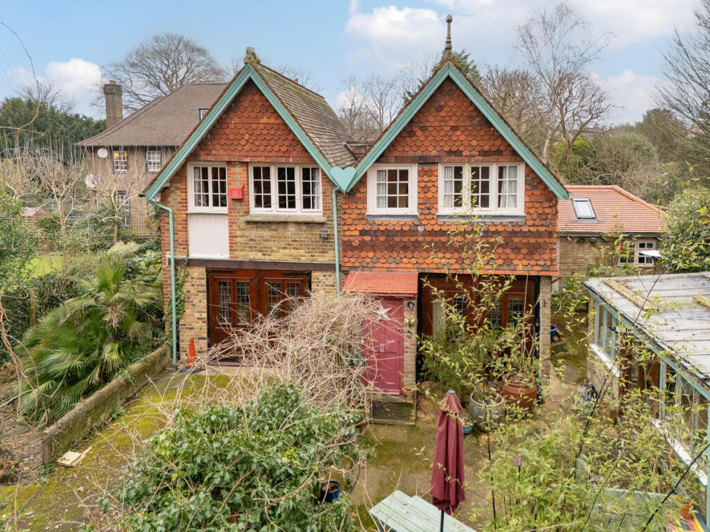 Main image of property: Sheridan Road, London, SW19 3
