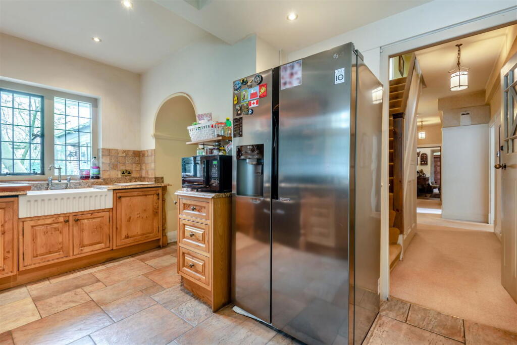Additional property image - Bracebridge Road, Four Oaks Park, Sutton Coldfield