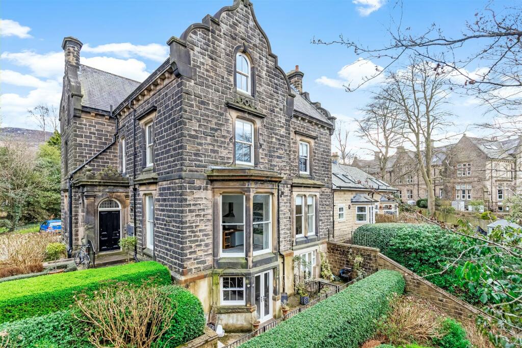 1 bedroom apartment for sale in Crossbeck Road, Ilkley, LS29