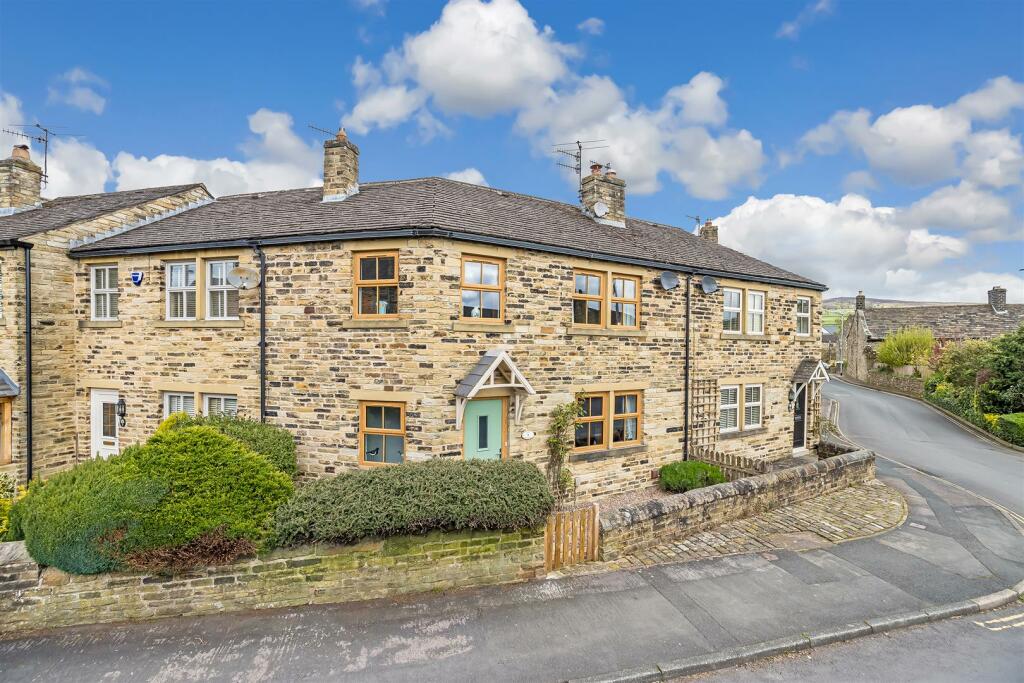 2 bedroom house for sale in Church Street, Addingham, Ilkley, LS29