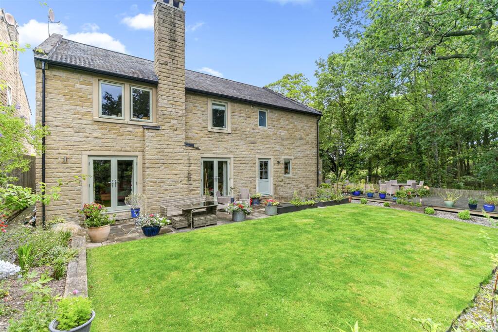 Main image of property: Cheltenham Fold, Ilkley