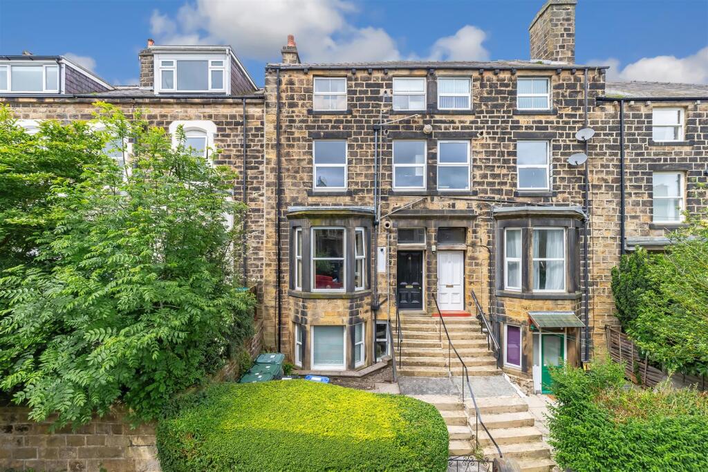 Main image of property: Tivoli Place, Ilkley