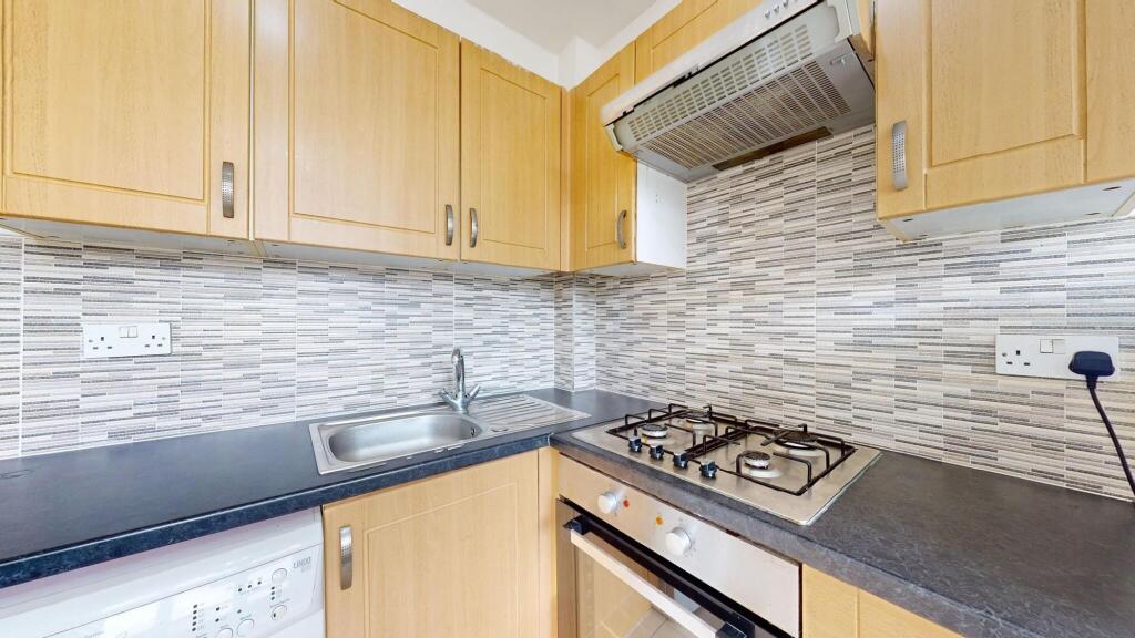 Main image of property: 114A High Street, London, NW10