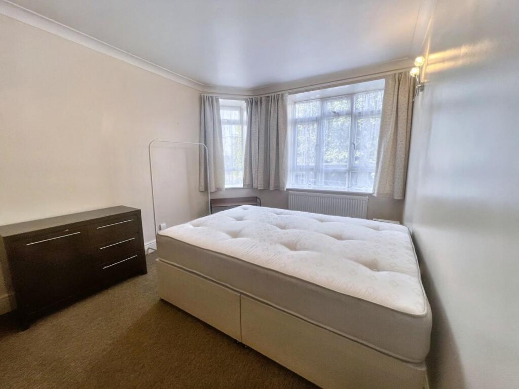 4 bedroom ground floor flat for rent in Tyndalls Court, Bristol, BS8