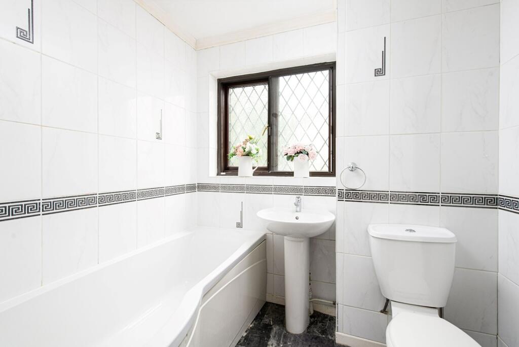 Additional property image - Highfields Close, Bristol