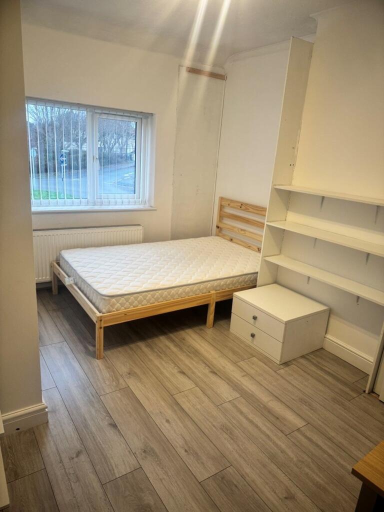 Additional property image - Saint John's Crescent, Bristol