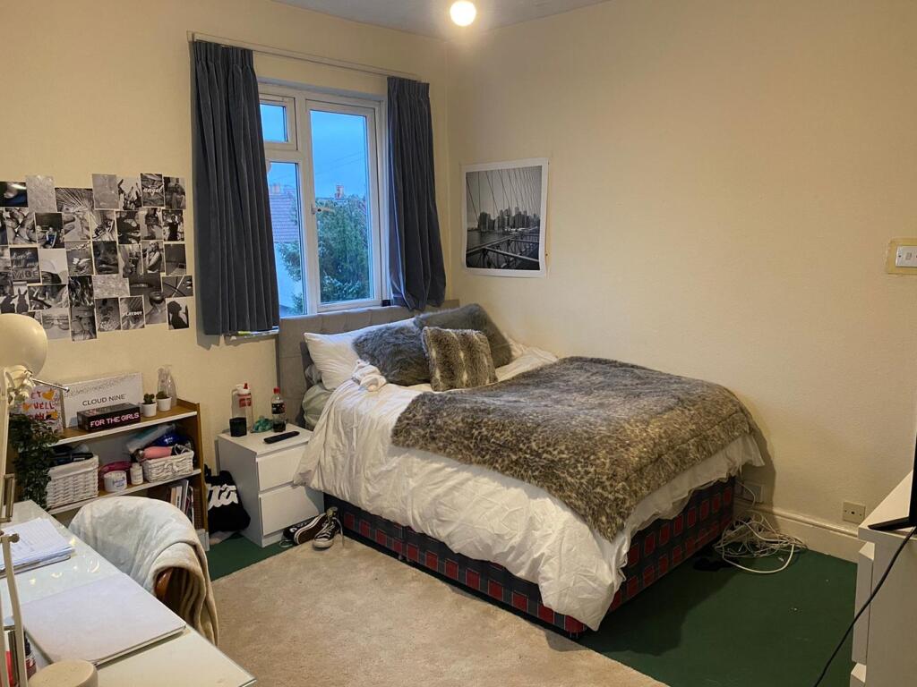 Additional property image - Brynland Avenue, Bristol