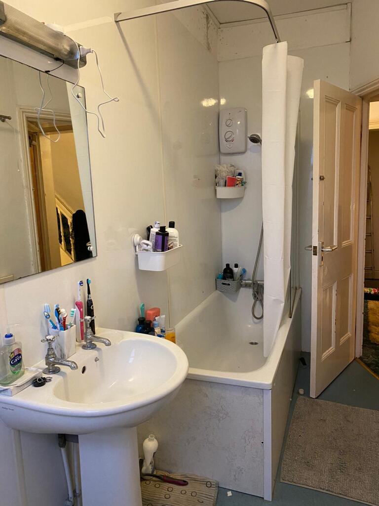 Additional property image - Brynland Avenue, Bristol