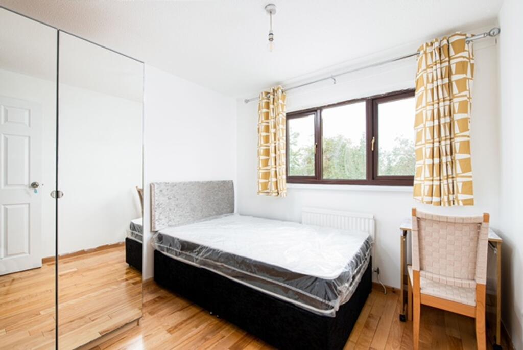 Additional property image - Highfields Close, Bristol