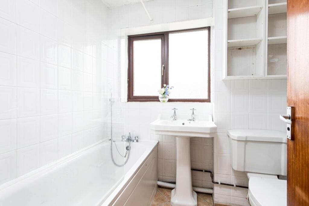 Additional property image - Highfields Close, Bristol