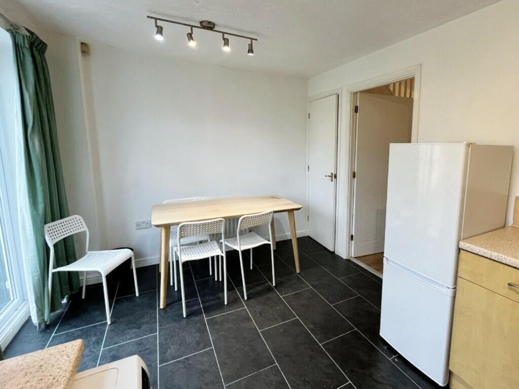 Additional property image - Trellick Walk, Bristol