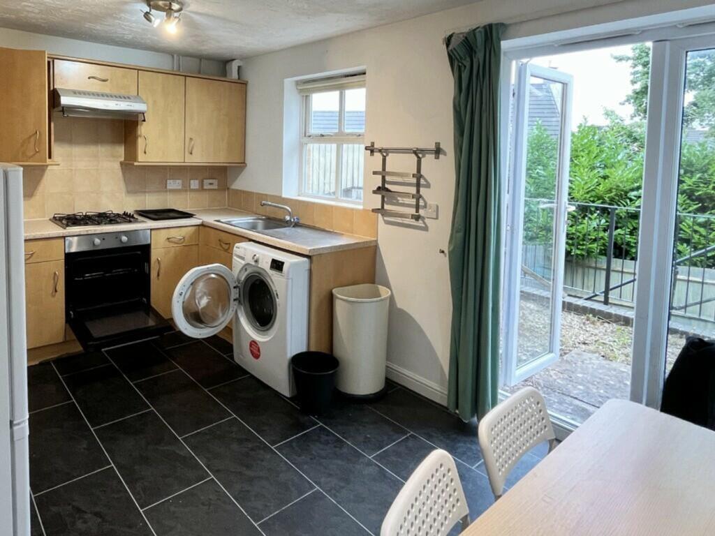 Additional property image - Trellick Walk, Bristol