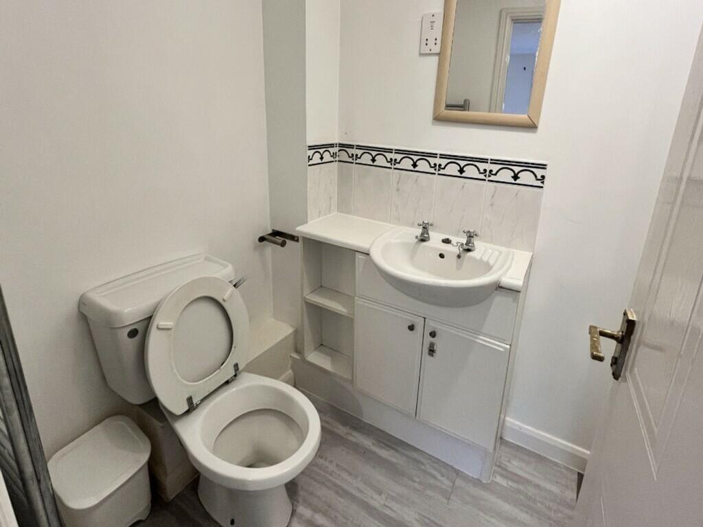 Additional property image - Trellick Walk, Bristol