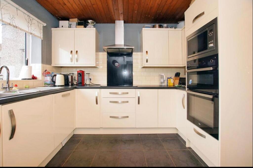 Additional property image - Wades Road, Bristol
