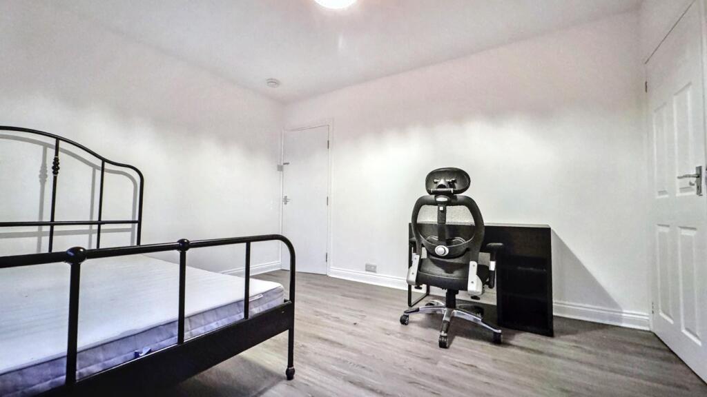 Additional property image - Summerleaze, Bristol