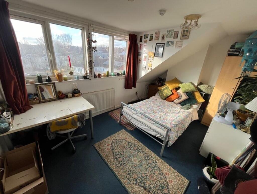 Additional property image - Wellington Hill, Bristol