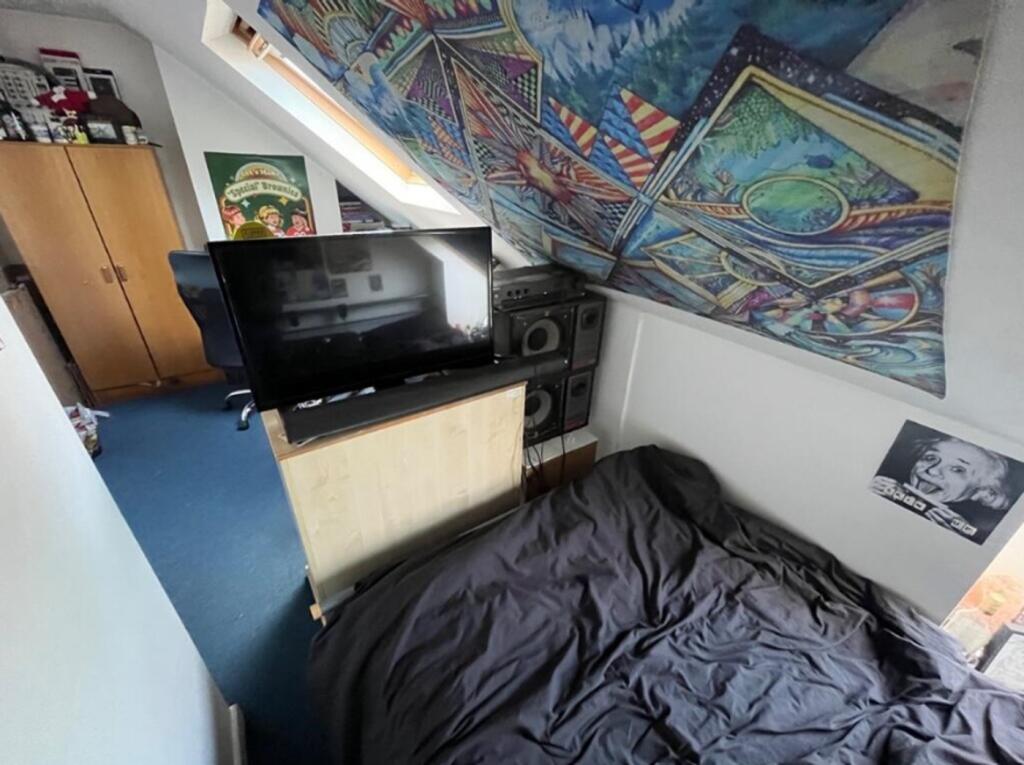 Additional property image - Wellington Hill, Bristol