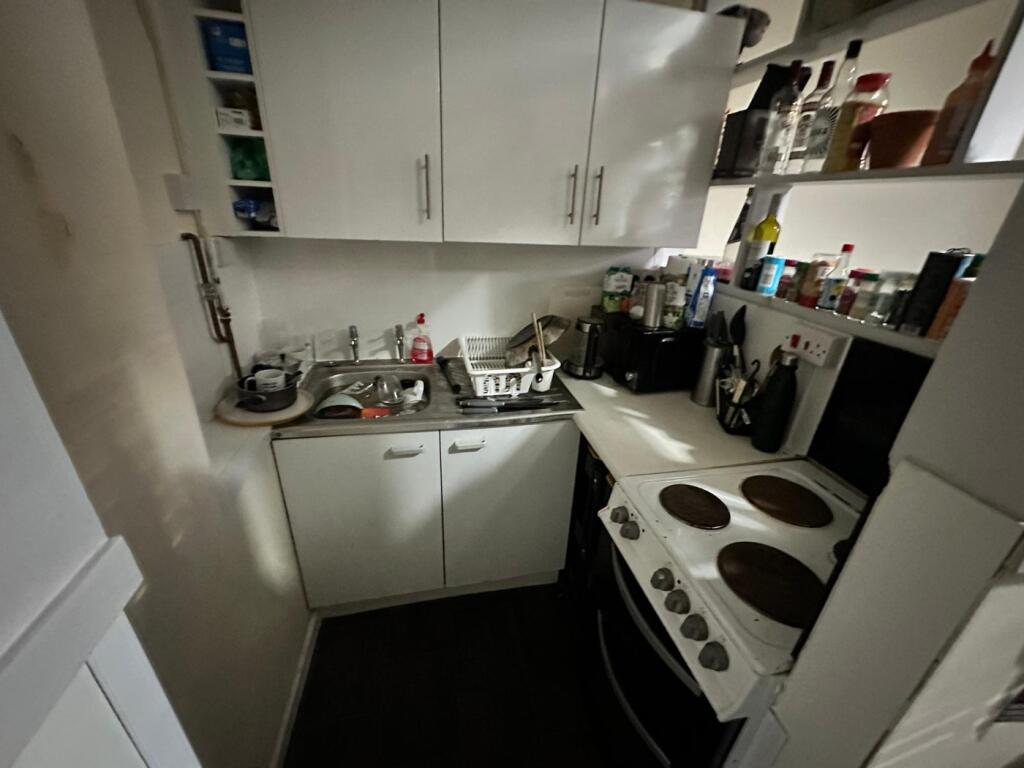 Additional property image - Cotham Park, Bristol