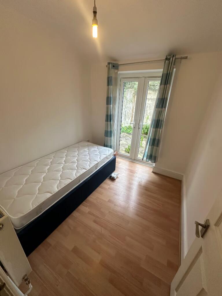 Additional property image - Saint John's Lane, Bristol