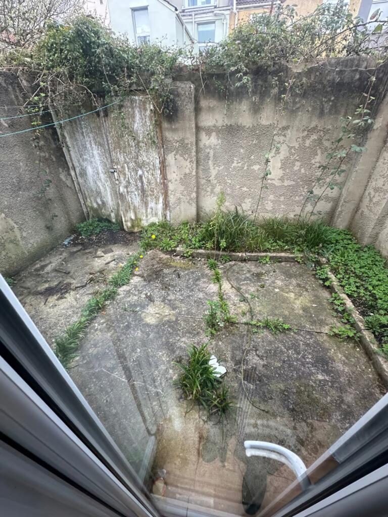 Additional property image - Saint John's Lane, Bristol
