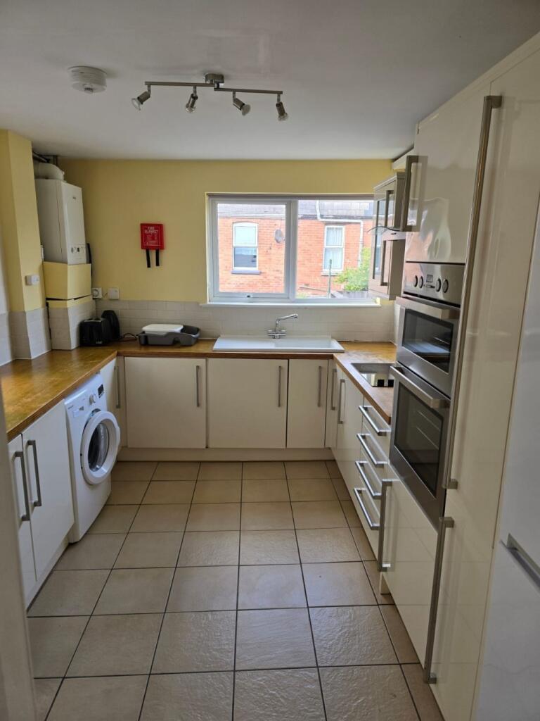 Main image of property: East Wonford Hill, Exeter, EX1