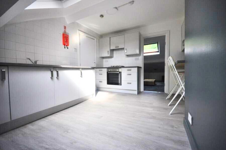 Main image of property: Kensington Terrace, Leeds, LS6