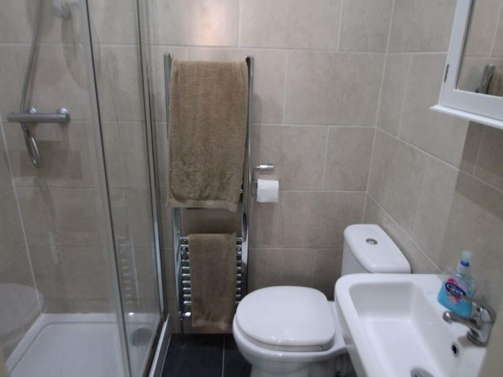 Main image of property: Estcourt Terrace, Leeds, LS6