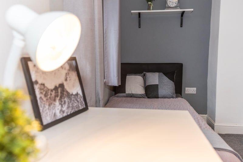 Main image of property: Lime Street, Stoke-on-Trent, ST4