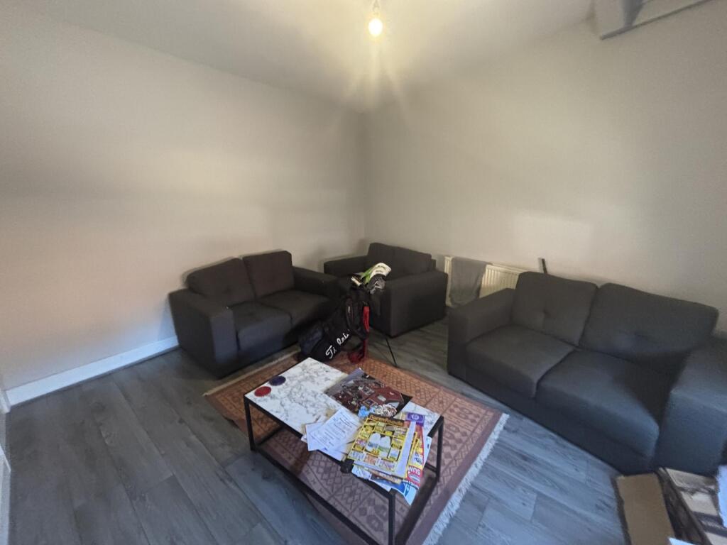 Main image of property: Thornville Mount, Leeds, LS6