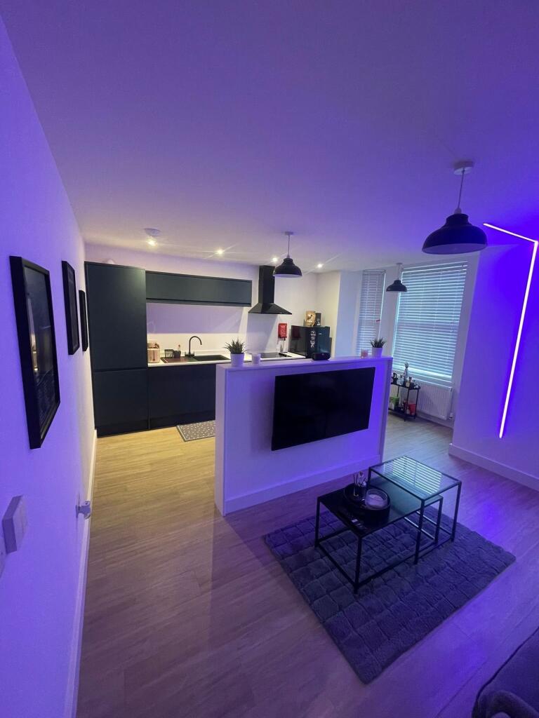 Main image of property: Forest Road West, Nottingham, NG7