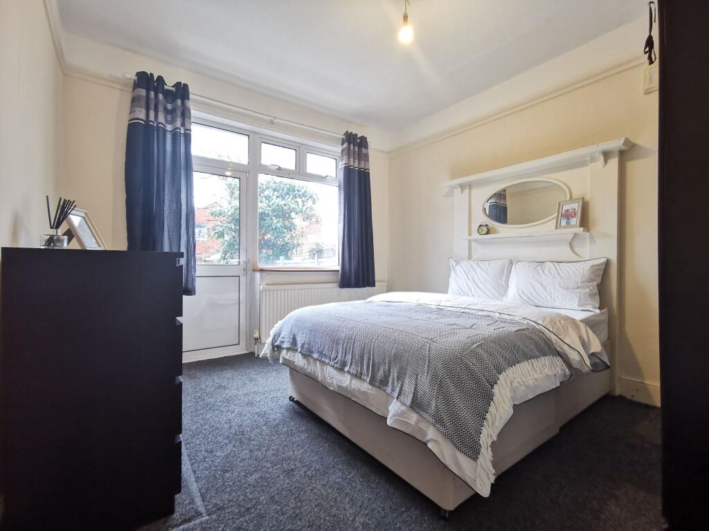Main image of property: ALL BILLS INC Double Room, Kings Road, London NW10 2BP