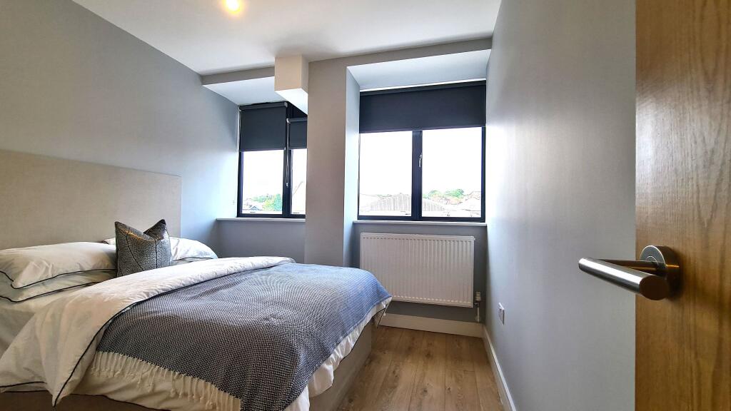 Main image of property: Bright 1-Bedroom Flat 470 Church Lane, Kingsbury, NW9