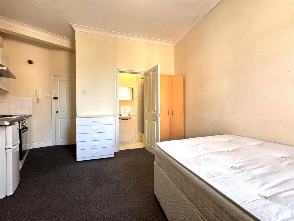 Main image of property: High Road, Willesden, NW10